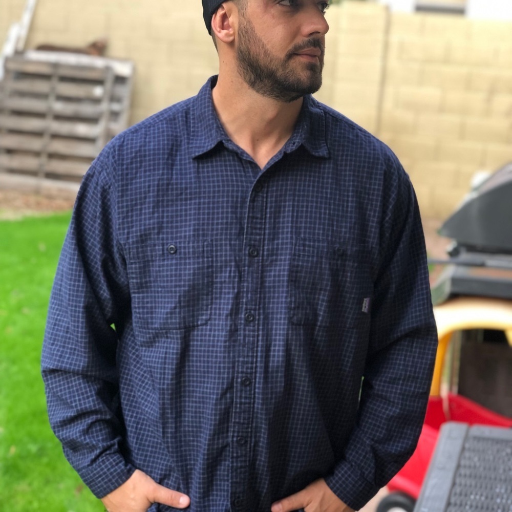 Patagonia plaid button down men’s